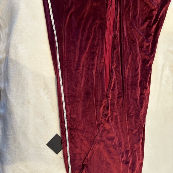 Lulus red velour dress with slit size L - Picture 6 of 11
